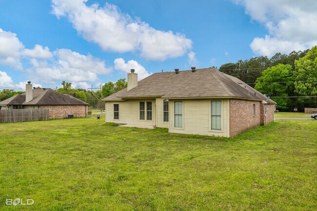Building Photo - 6484 Soda Point Dr