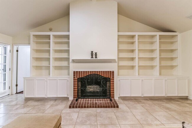 Building Photo - 22314 Rangeview Dr