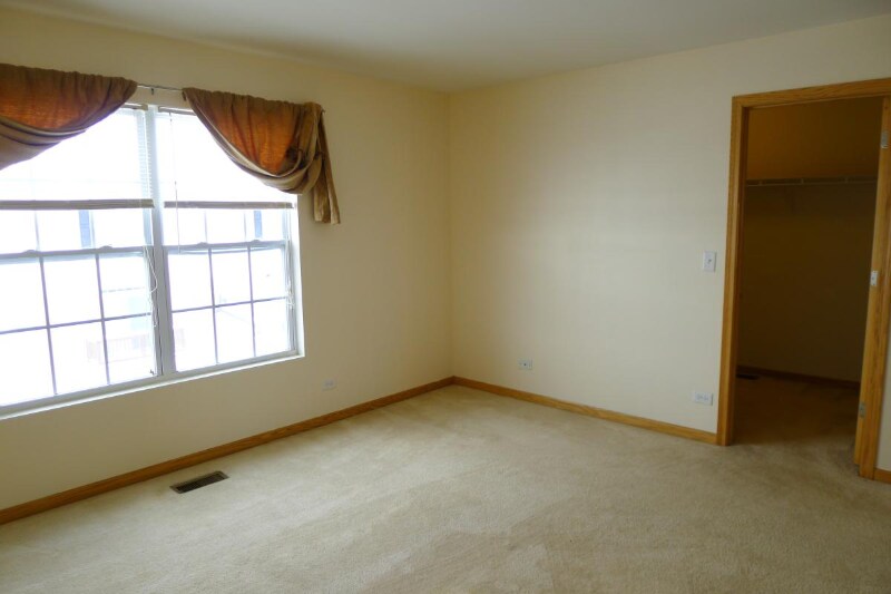 Building Photo - 1577 W Turtle Creek Ln