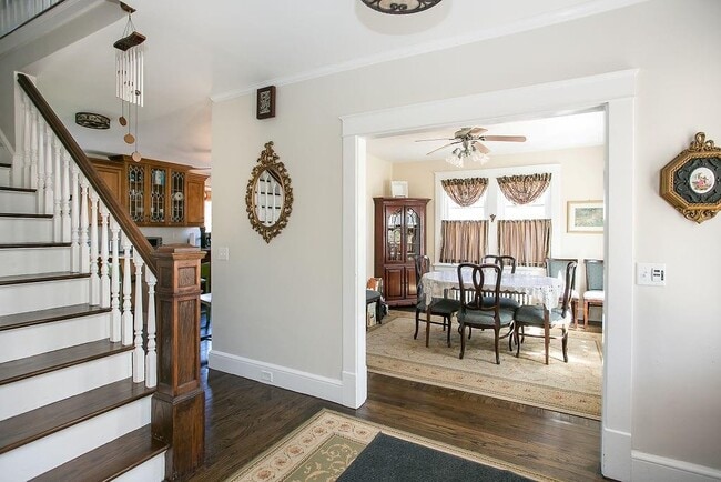 Building Photo - 17 Annandale Terrace