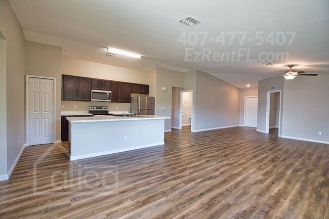 Building Photo - 2905 3rd St SW