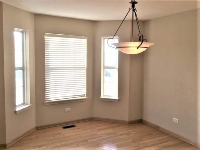 Building Photo - 20863 Brentwood Ct