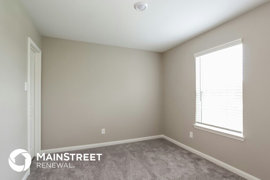 Building Photo - 26323 Michelangelo Dr