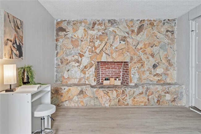 Building Photo - 4220 E Powhatan Ave