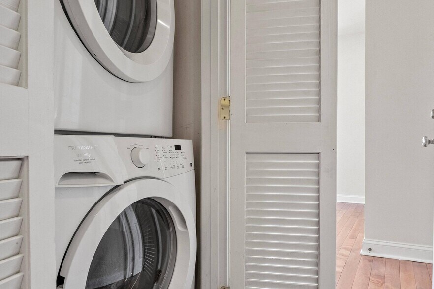 Building Photo - 1935 N 18th St