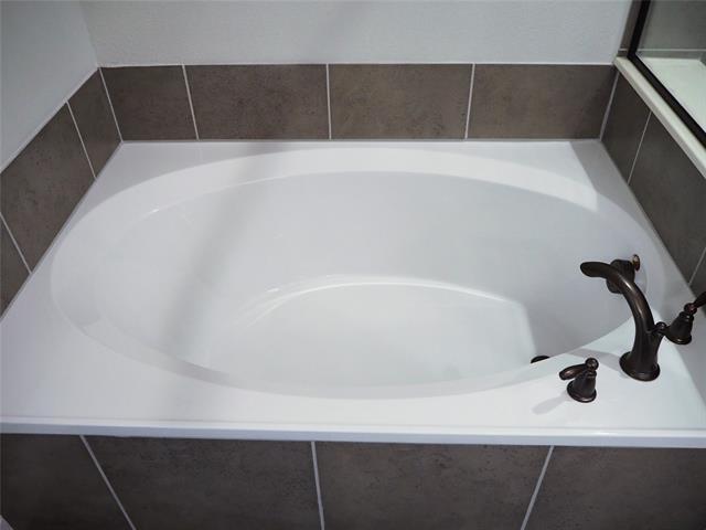 Building Photo - 4129 S Broadway Ave