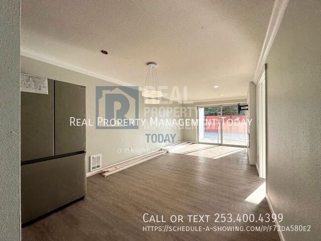 Building Photo - 1111 SW 148th St