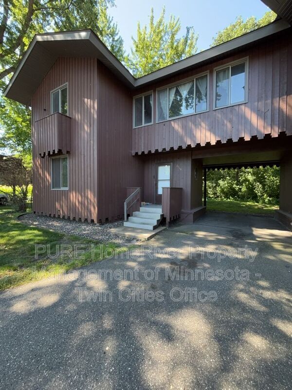 Building Photo - 1514 N Timber Ridge