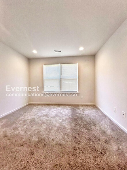 Building Photo - 1225 Marble St