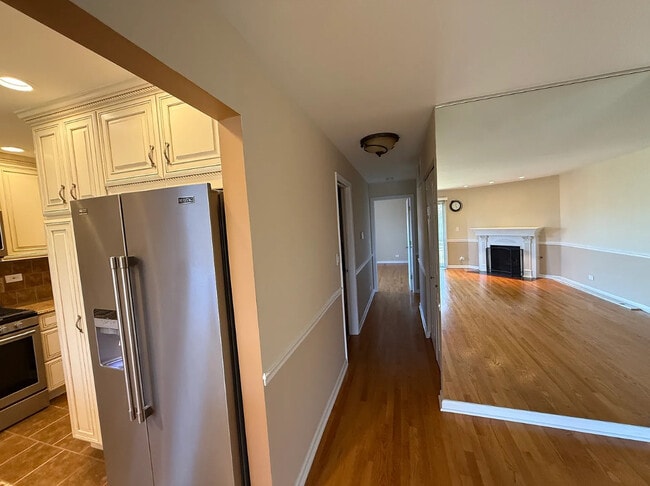 Building Photo - 2950 Northampton Dr