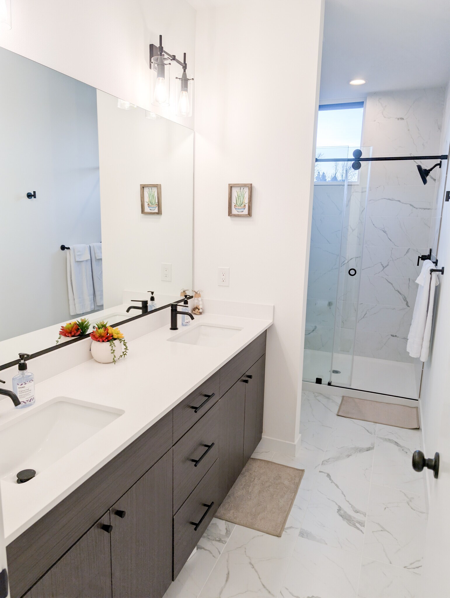 Building Photo - 2227 25th Ave S