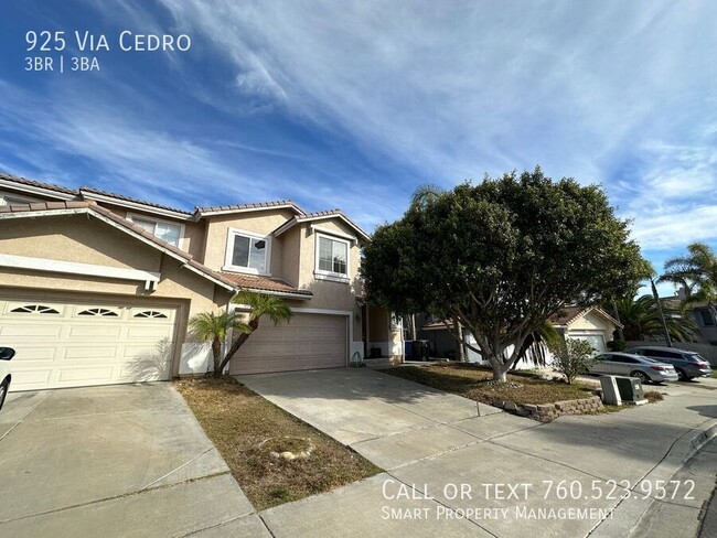 Building Photo - Beautiful Chula Vista 3bed+1 Loft, 2.5 bat...