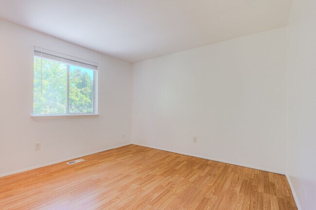Building Photo - 31624 12th Pl SW