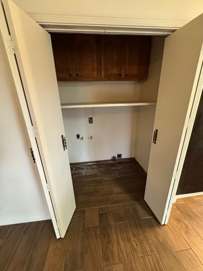 Building Photo - 1107 Wimbledon Dr