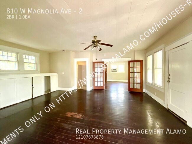 Building Photo - 810 W Magnolia Ave