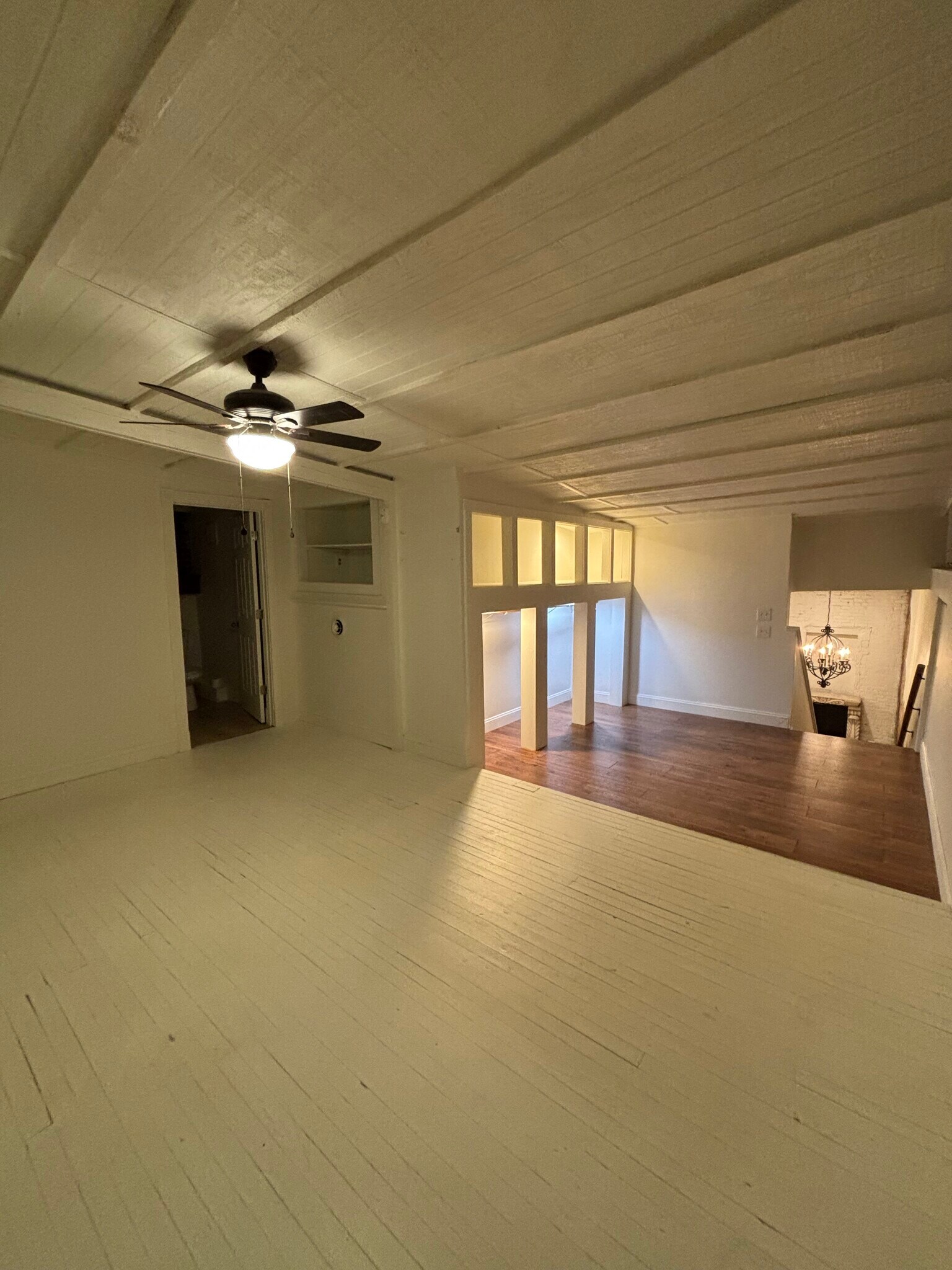 Building Photo - 7 Main St E