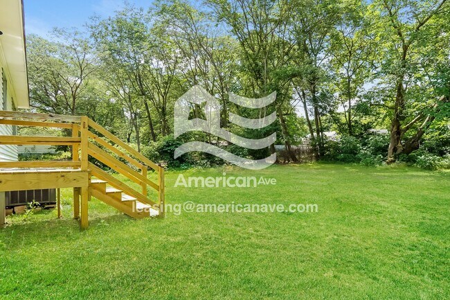 Building Photo - 6825 6th Ave S