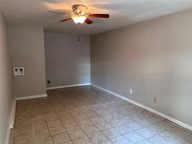 Building Photo - 808 E 46th St