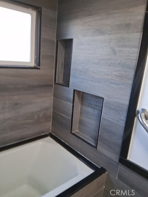 Building Photo - 1040 Cedar Ave