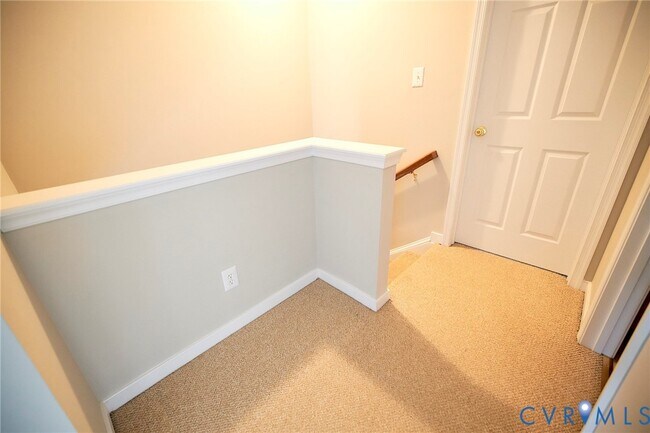 Building Photo - 315 Kingscote Ln