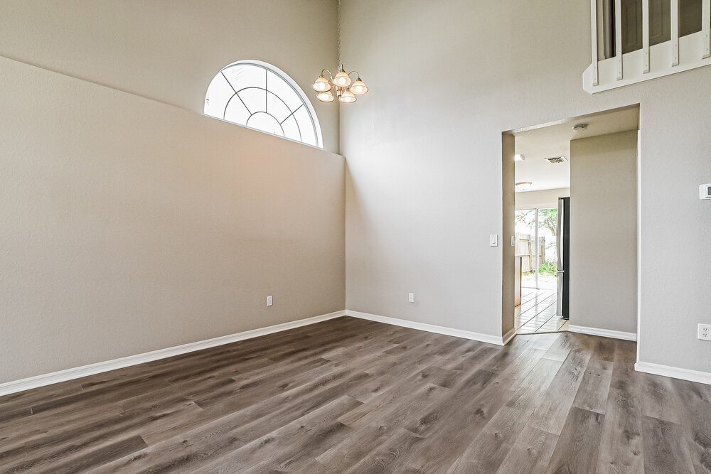 Building Photo - 3363 Hamlet Loop