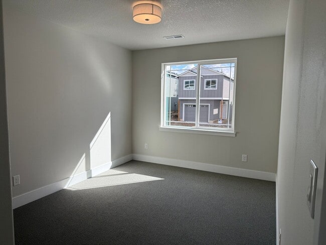 Building Photo - Beautiful Four Bedroom New Construction Home For Rent