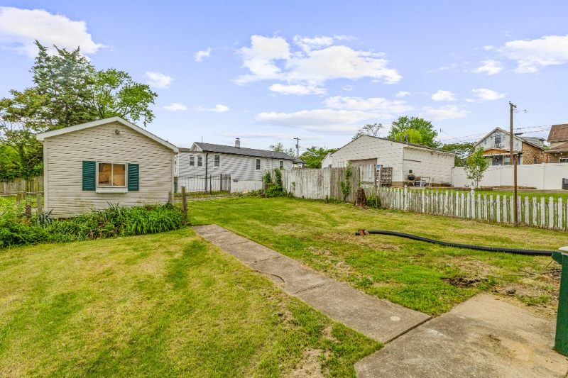 Building Photo - 394 Orient Ave