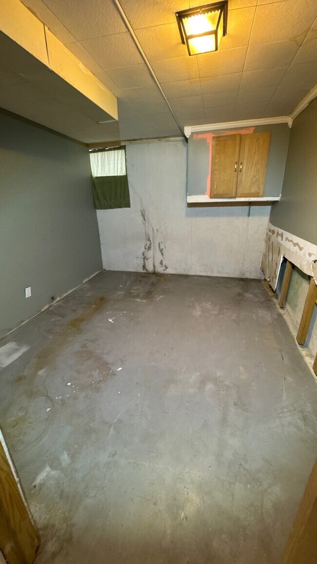 Building Photo - 5908 Ashby Ln