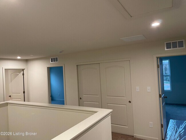 Building Photo - 2850 Fair Ln