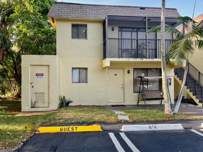 Building Photo - 1005 S Flagler Ave