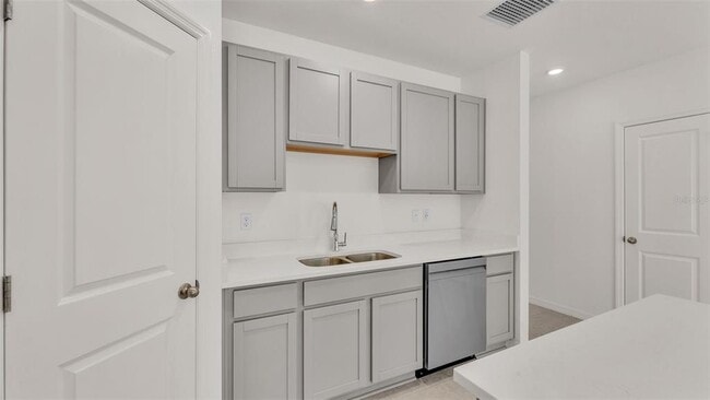 Building Photo - 3857 Academia Ave