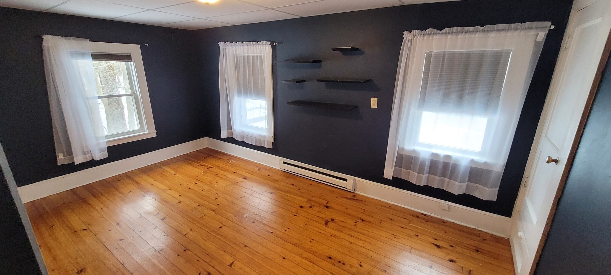 Building Photo - 415 Stillwater Ave