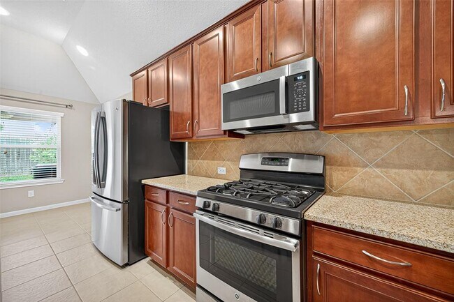 Building Photo - 18214 Almond Place Lane