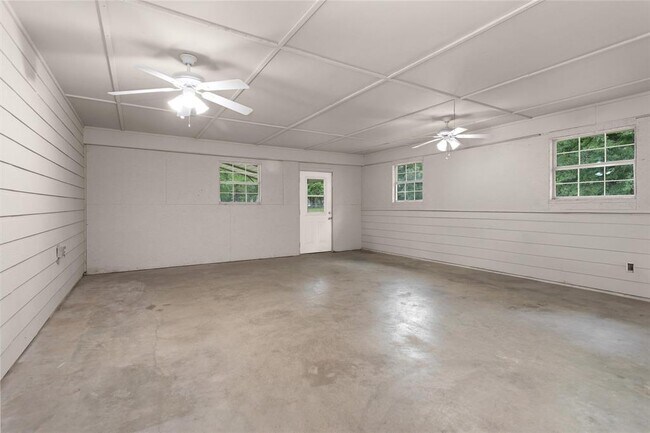 Building Photo - 13247 Cedar Ln