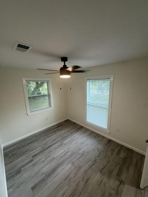 Building Photo - 5700 Eastwood Dr