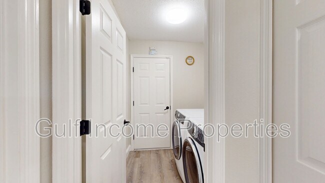 Building Photo - 4026 Banbury Cir