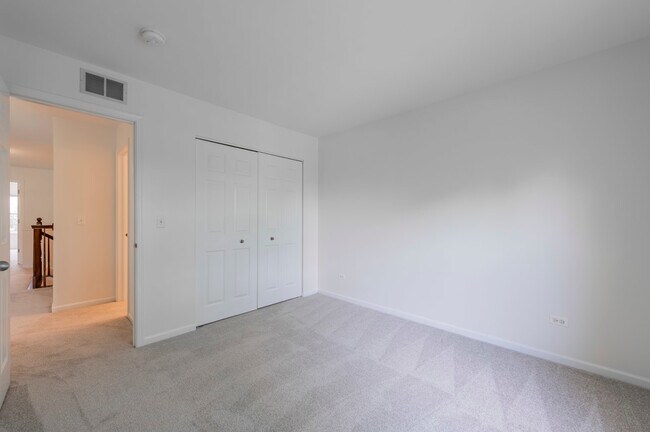 Building Photo - 1226 Bradley Cir