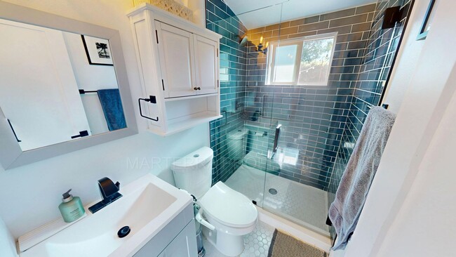 Building Photo - Beautiful Home In Costa Mesa