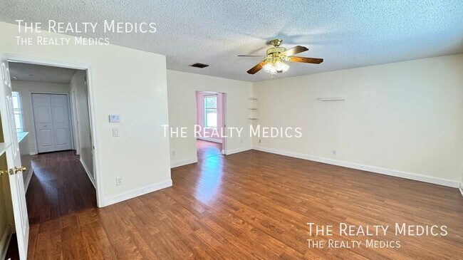Building Photo - 13628 Tetherline Trail