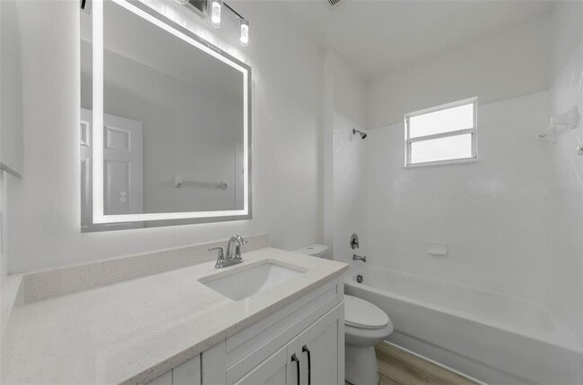 Building Photo - 3033 Stonegate Falls Dr