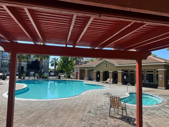 Building Photo - ***Gated community*** Spacious 2-bedroom, 2-bathroom condo in Antelope