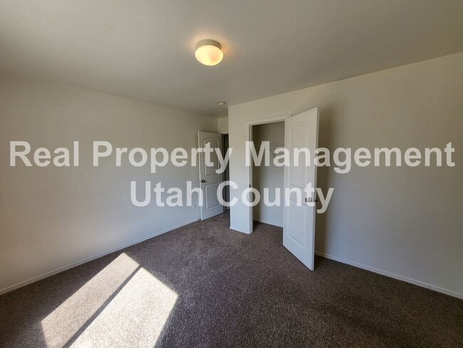 Building Photo - Eagle Mountain Home