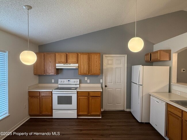 Building Photo - 2156 Deltona Blvd