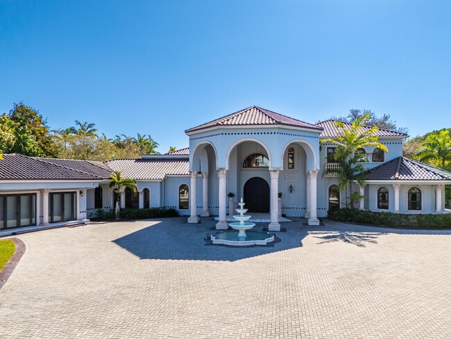 Building Photo - 10270 SW 58th St