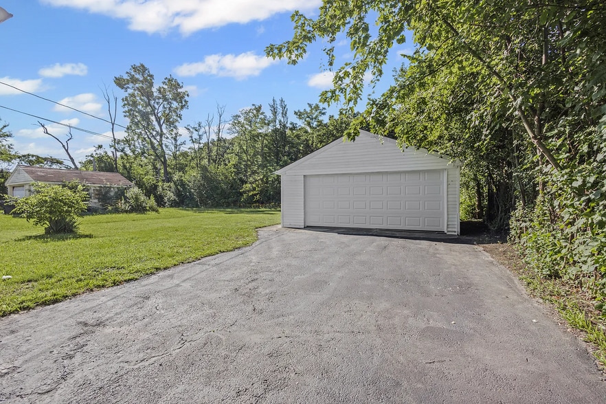 Building Photo - 243 Arcadia St