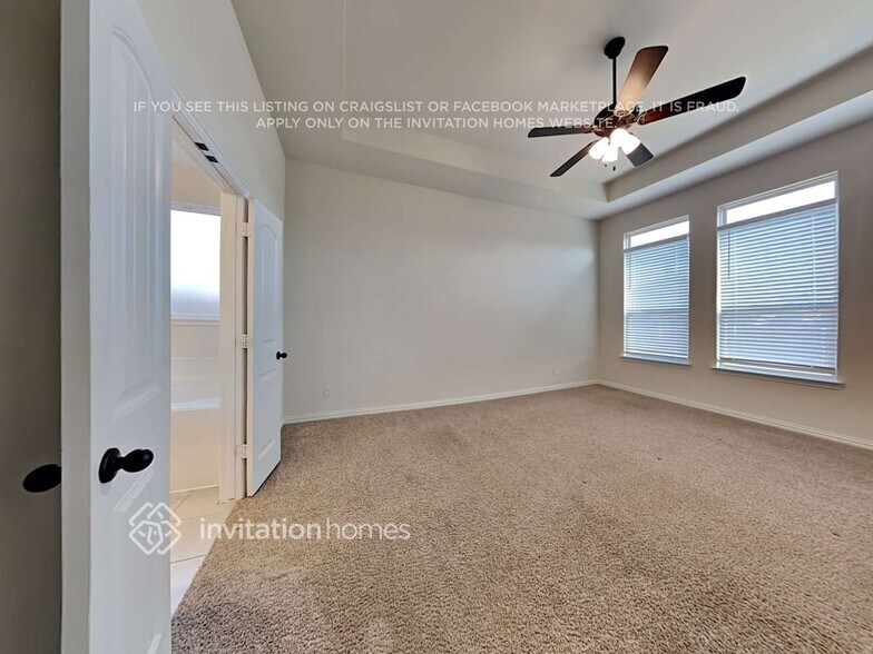 Building Photo - 1504 Smoke Signal Ln