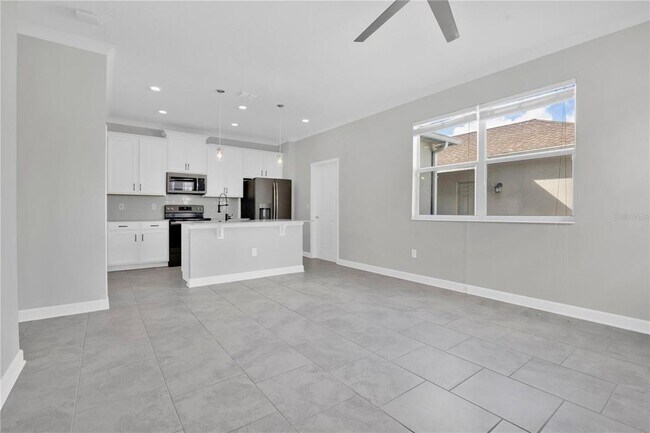 Building Photo - 11144 Suspense Dr