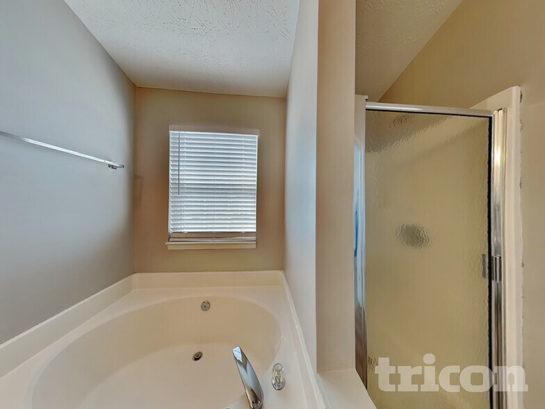 Building Photo - 629 Aspen Brook Dr