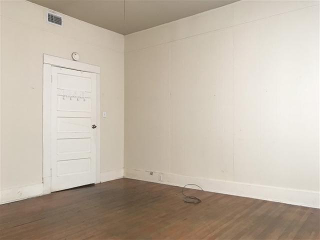 Building Photo - 2301 Rio Grande St