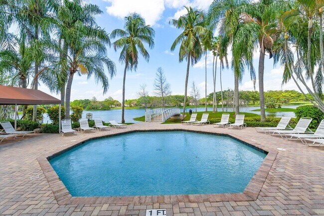 Building Photo - 20321 Hacienda Ct